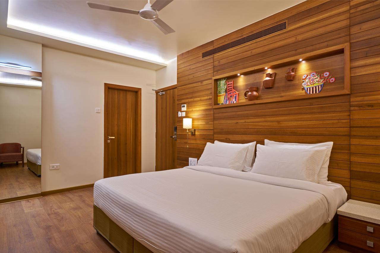Hotel Atharv Top Rated Business Hotel In Kolhapur Eksteriør billede