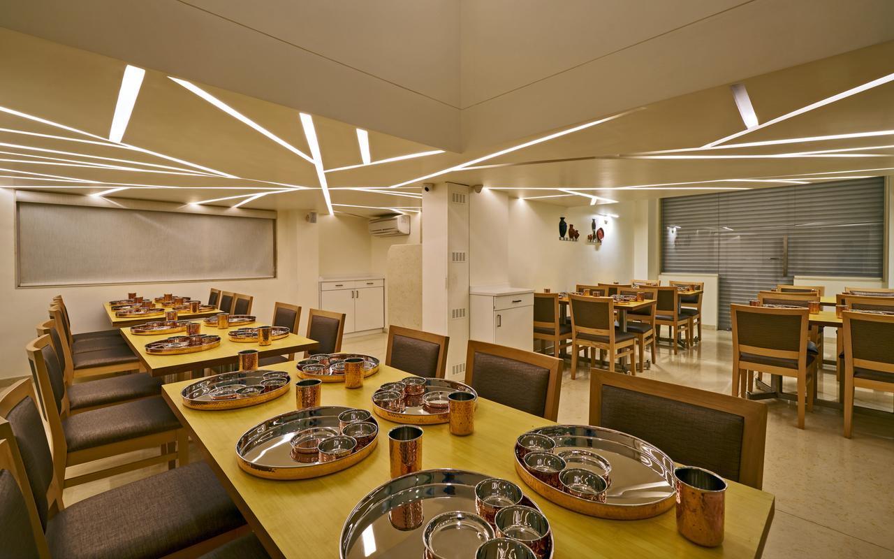 Hotel Atharv Top Rated Business Hotel In Kolhapur Eksteriør billede