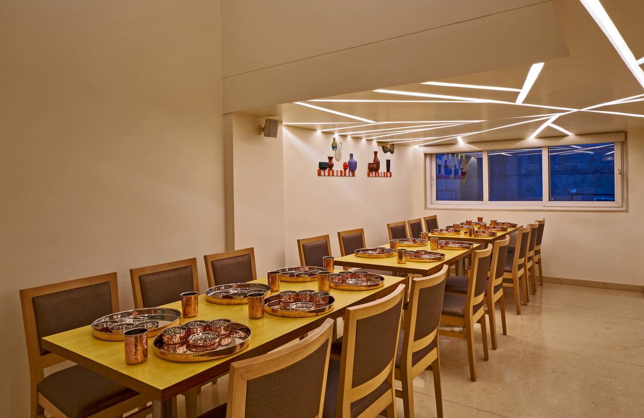 Hotel Atharv Top Rated Business Hotel In Kolhapur Eksteriør billede