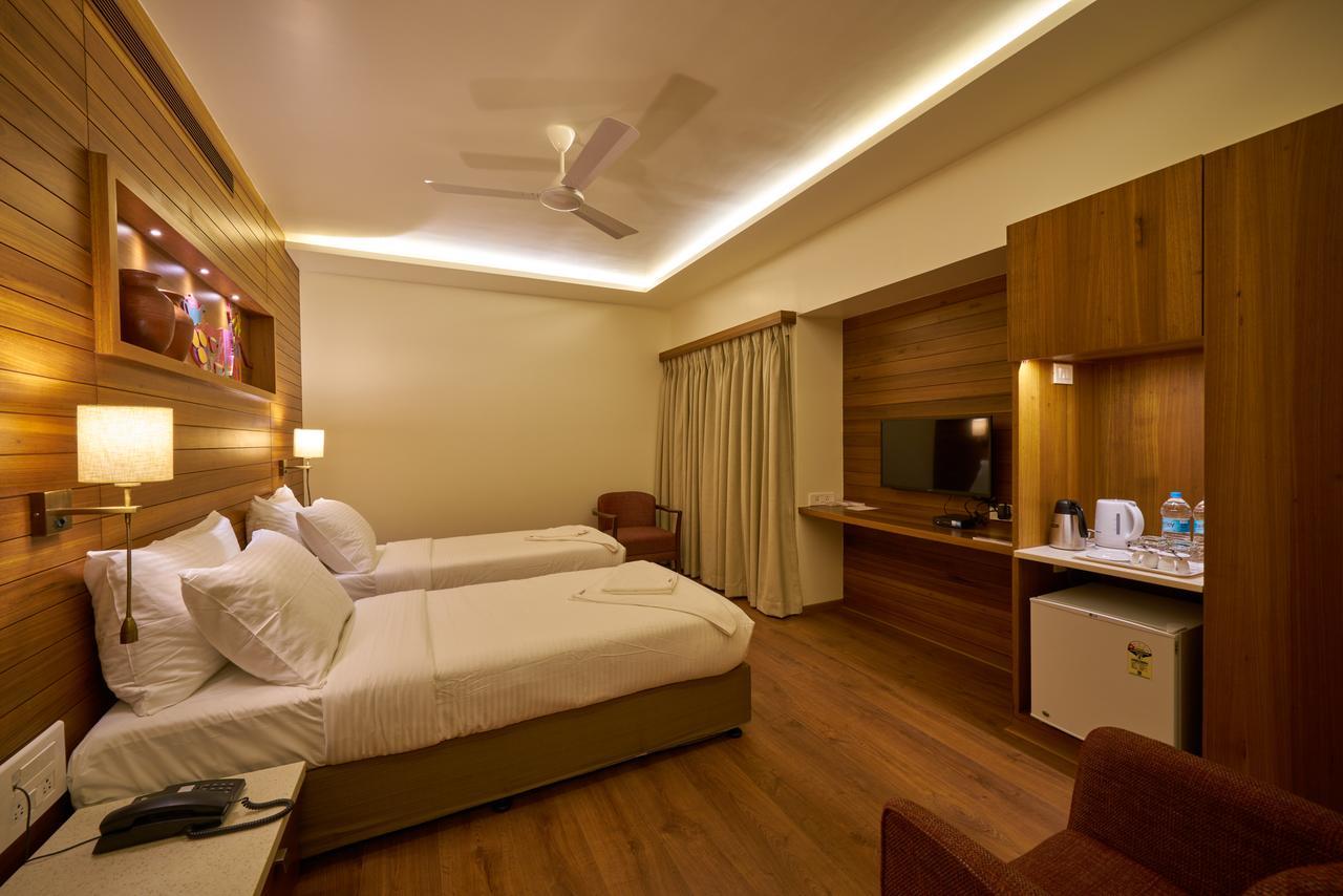 Hotel Atharv Top Rated Business Hotel In Kolhapur Eksteriør billede