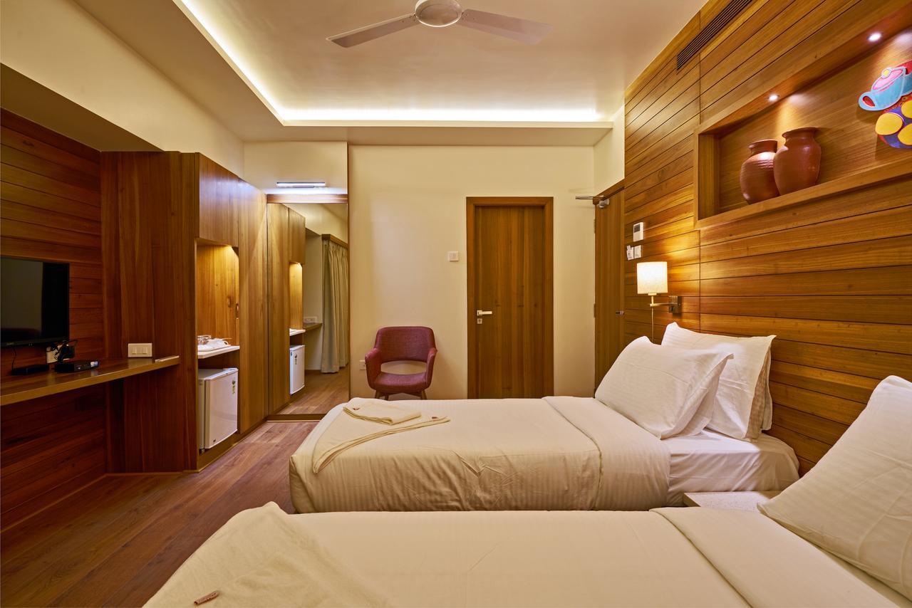 Hotel Atharv Top Rated Business Hotel In Kolhapur Eksteriør billede